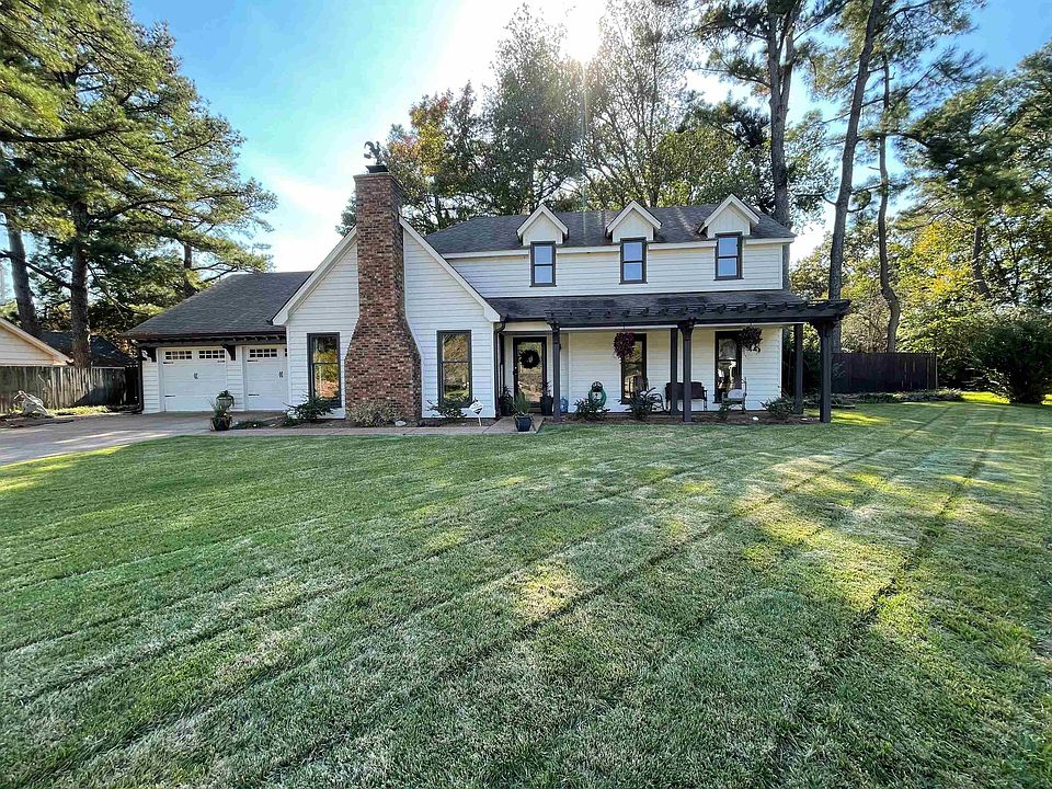 1st image of 7891 Woodford Ln