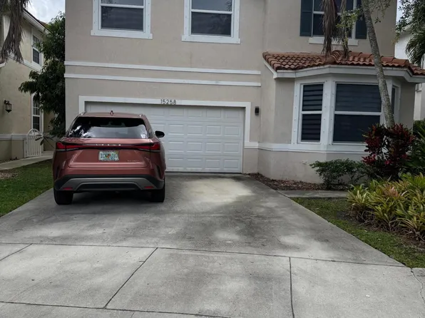 15258 SW 51st St, Davie, FL 33331