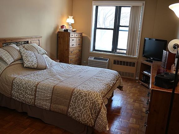 3rd image of 41-31 51st St #2J
