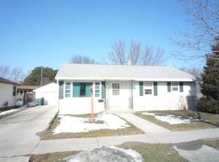 615 4th St, Fond Du Lac, WI 54935