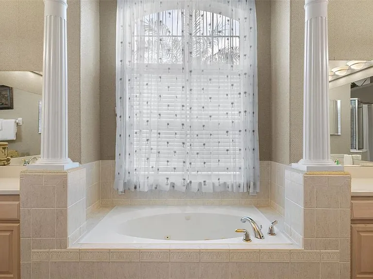 7939 Sea Pearl Cir — Photo 17