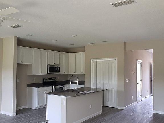 2nd image of 95 Boracay Cir