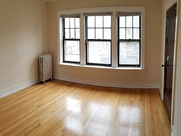 3rd image of 4917 N Damen Ave APT 1E