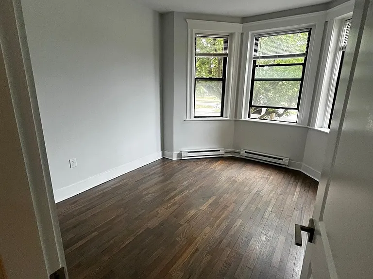 81 Park Dr #1A — Photo 3