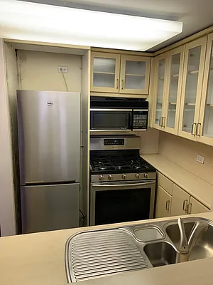 Rented by Corcoran | media 9