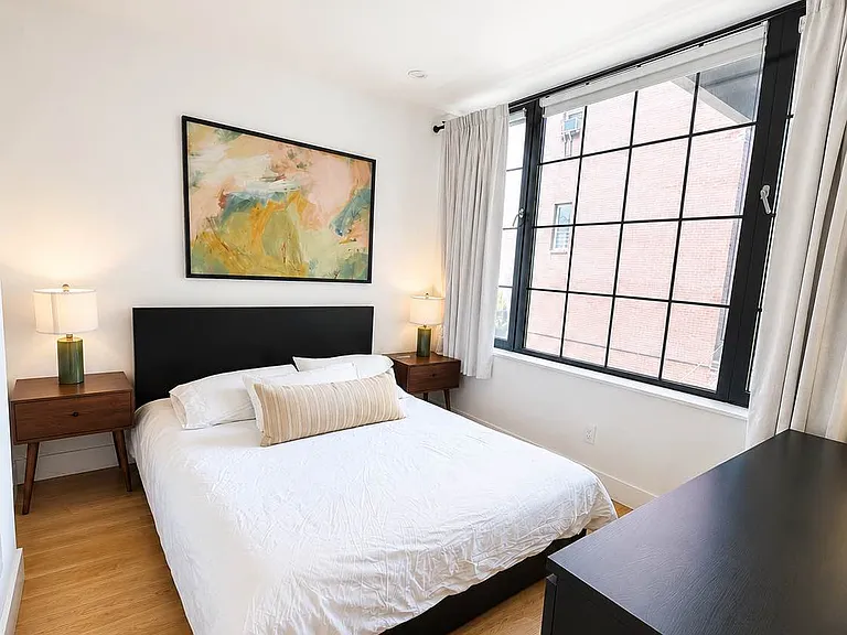 205 Frost St #2-R — Photo 2