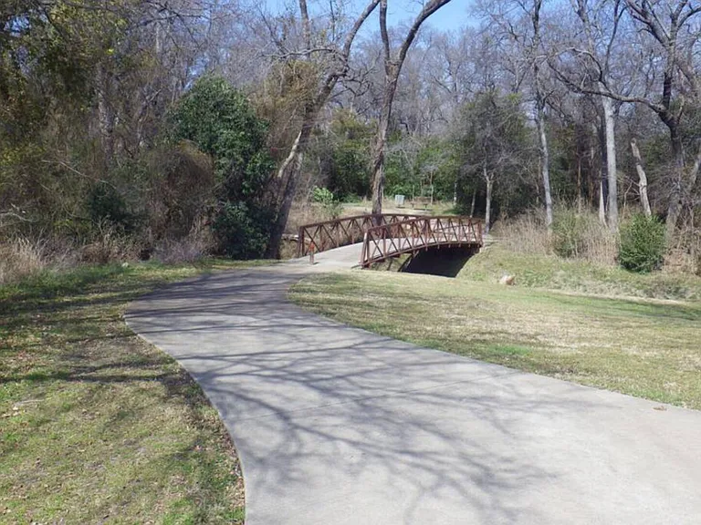 Brunner Ave — Photo 39
