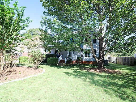 3rd image of 2421 Deodara Dr