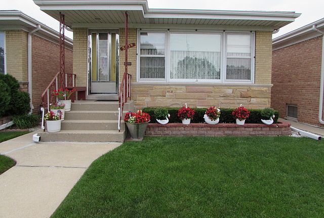 1st image of 5039 N Oriole Ave