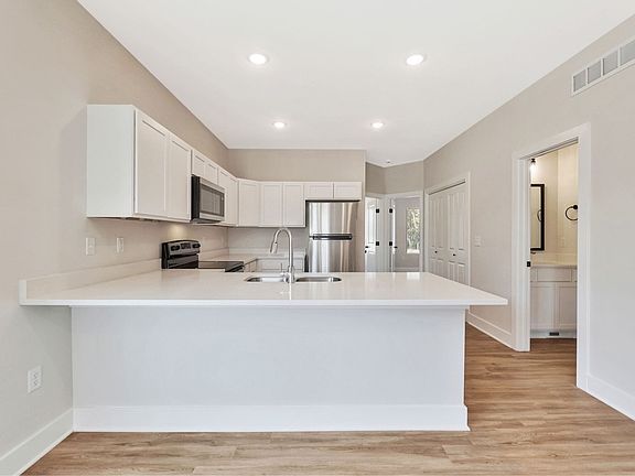 5th image of 1140 N Joye St #1