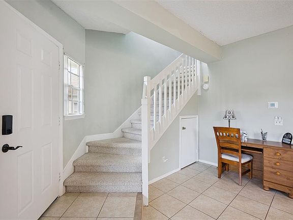 4th image of 737 Olympic Cir