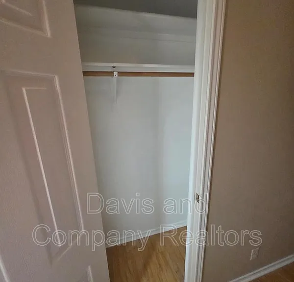 5203 Canadian Ave — Photo 29