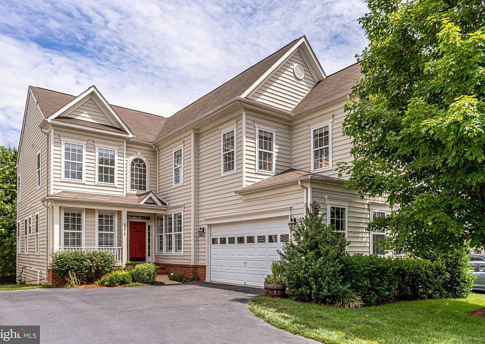 1st image of 42914 Park Brooke Ct