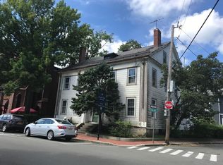 21 Washington Sq, Salem, MA 01970