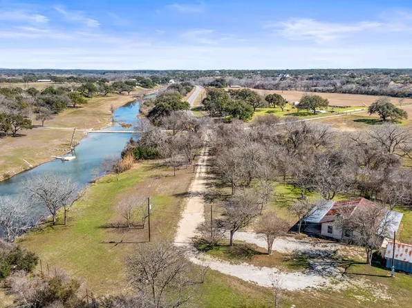 1068 Ranch Rd #165, Blanco, TX 78606