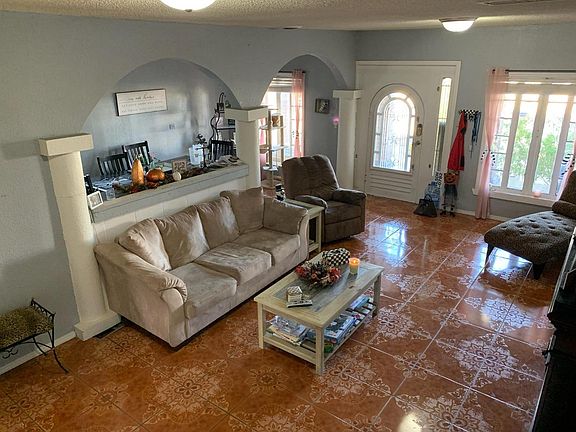 3rd image of 312 N Sherman Ave
