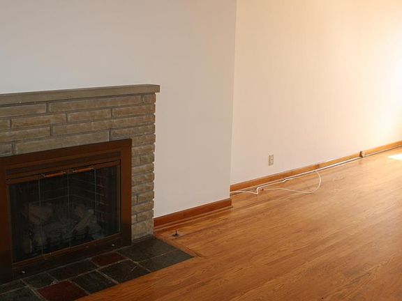 2nd image of 725 Village Dr