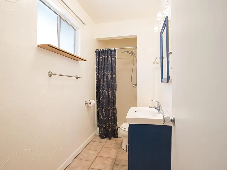 637 E Zuni Dr — Photo 11