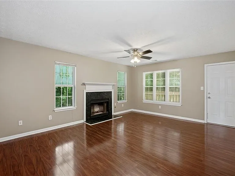 800 Revena Dr — Photo 9