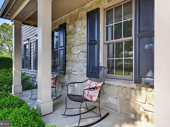 3rd image of 1832 Fritz Ln