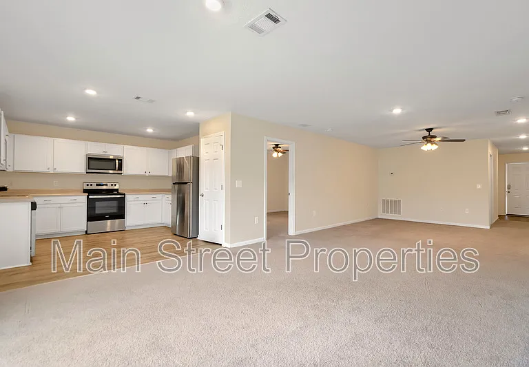 8724 Schooner Ln — Photo 5