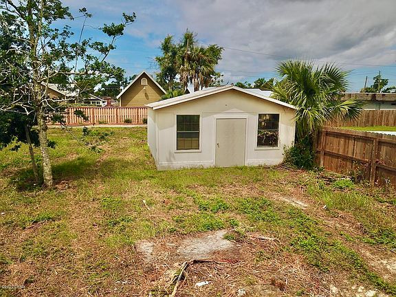 5th image of 937 Grace Ave