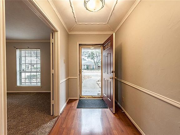 4th image of 612 Goodwin Dr