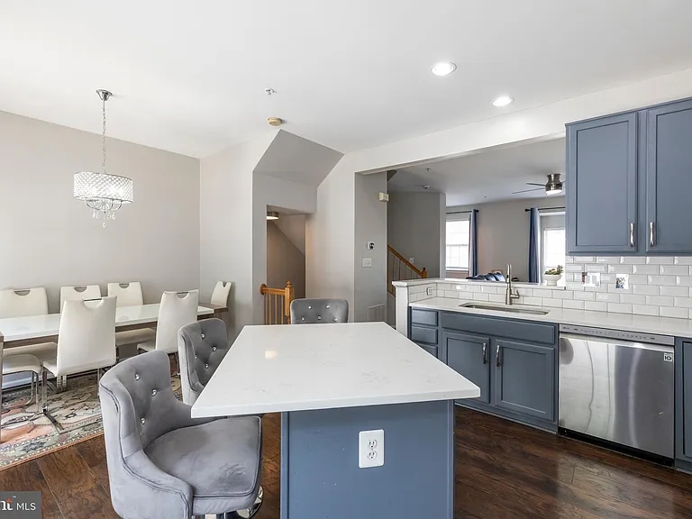 4004 Meadow Trail Ln — Photo 8