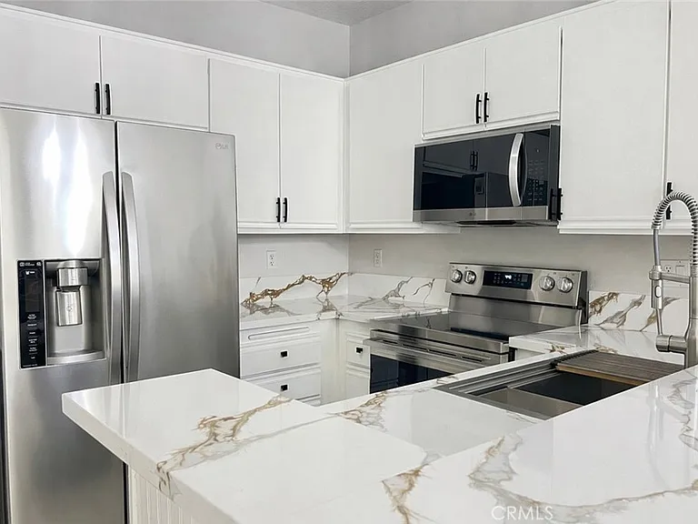 2456 Pleasant Way #A — Photo 9