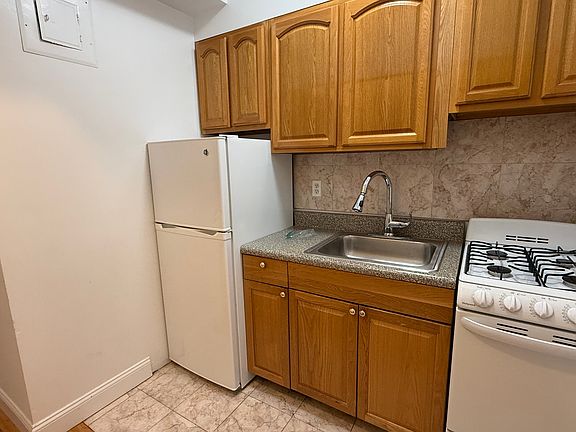 2nd image of 412 E 64th St APT 3C