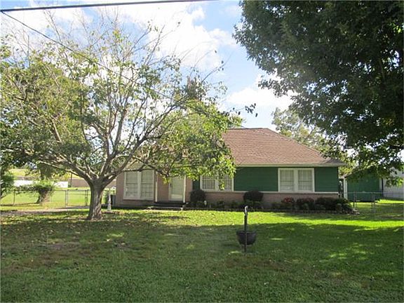 2nd image of 2605 Morning Glory Dr