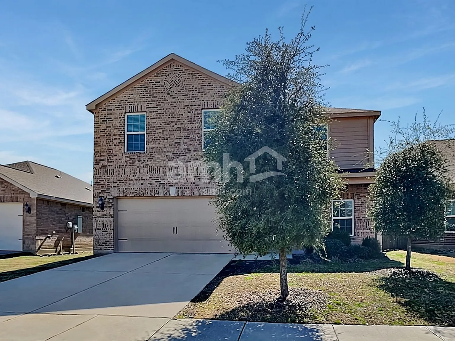 3 bed, 2.5 bath, 2050 sqft, $1,955 — Photo 1
