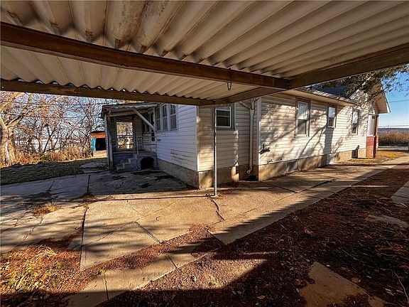 4th image of 7024 Kansas Ave