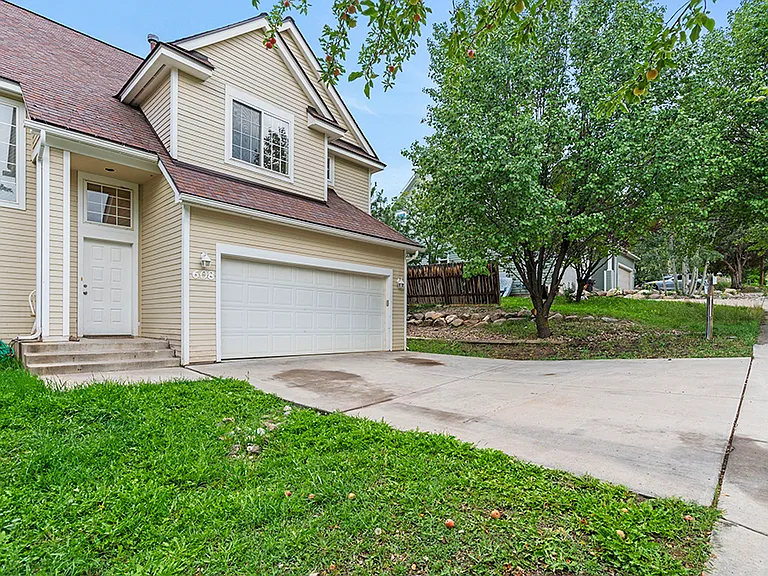 606 Valentine Dr — Photo 28
