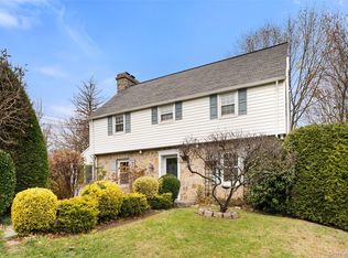 1 Winslow Cir, Tuckahoe, NY 10707