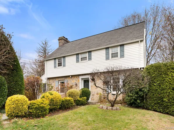 1 Winslow Circle, Tuckahoe, NY 10707