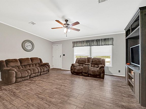 3rd image of 635 County Road 2175