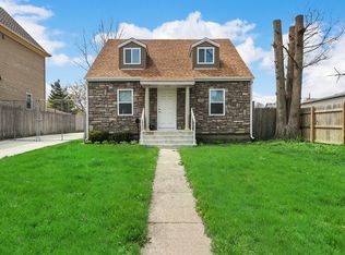 2106 Elisha Ave, Zion, IL 60099