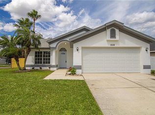 1614 Elk Spring Dr, Brandon, FL 33511