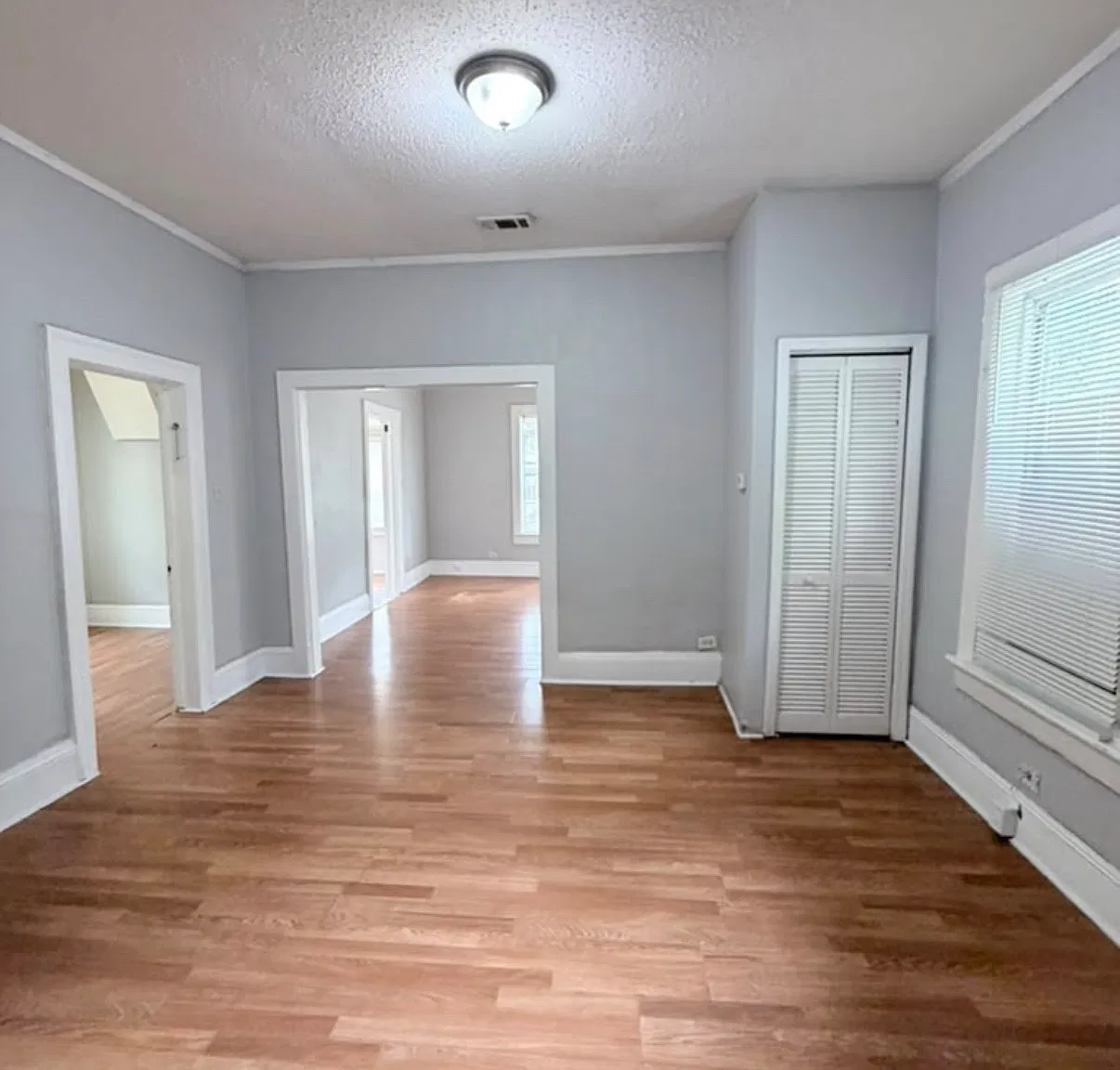 3 bed, 1254 sqft, $1,245 — Photo 4