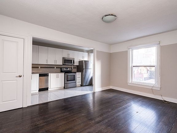 5th image of 16 Saint Joseph St #1378308