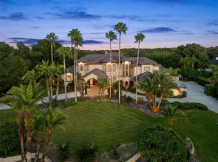 211 Rue Des Chateaux, Tarpon Springs, FL 34688