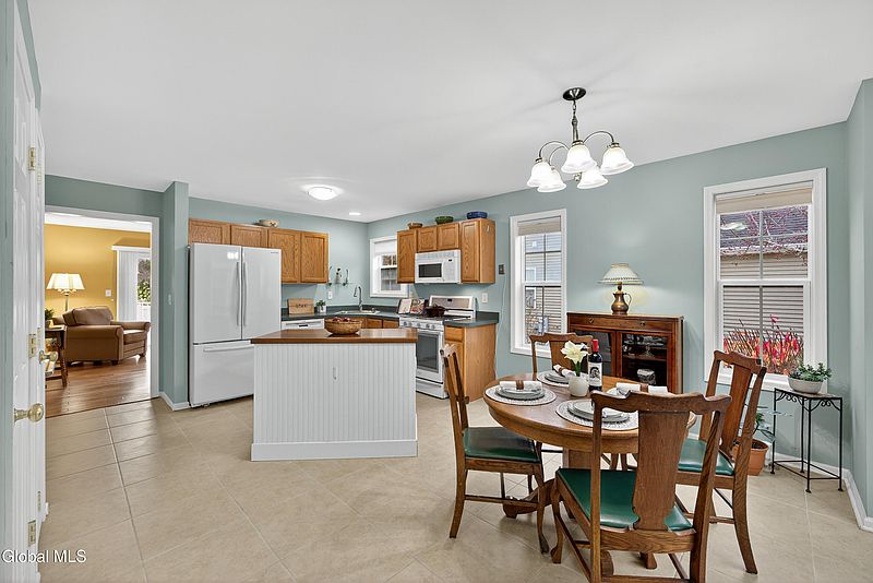 2nd image of 50 Glenham Road