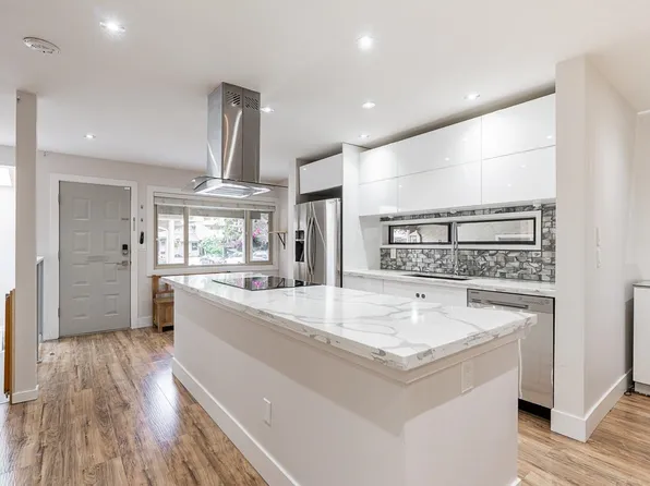 15784 McBeth Rd, Surrey, BC V4A 5X3
