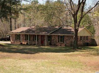 901 Johnston St SW, Hartselle, AL 35640