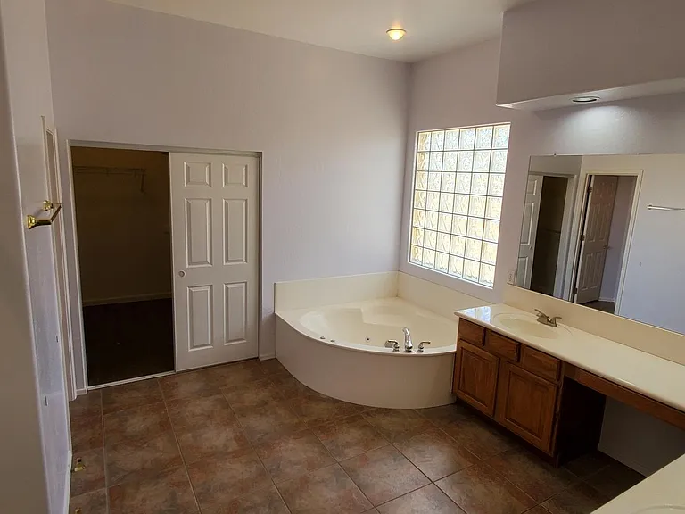 26024 N Fernbush Dr — Photo 10
