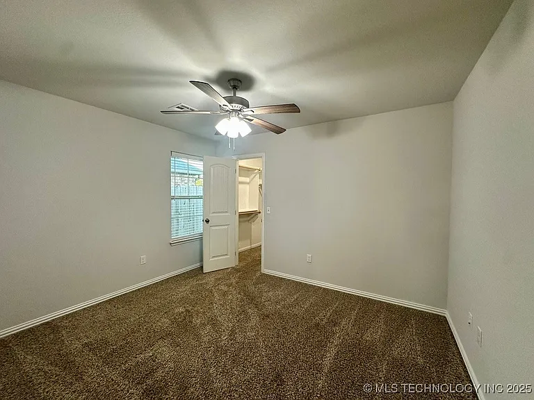 3608 Prairie Xing — Photo 13