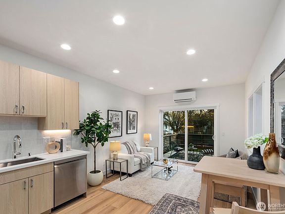 4th image of 1004 48th Street #B