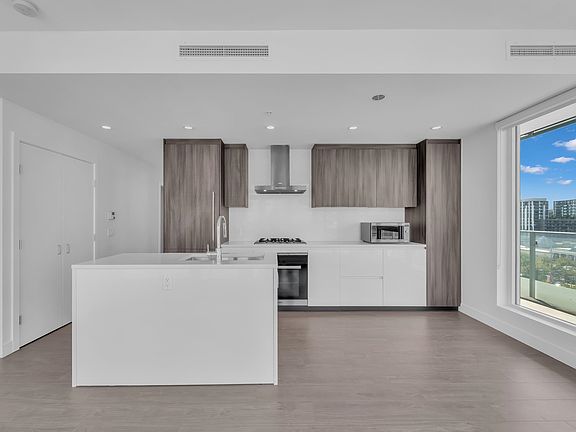 3rd image of 8133 Cook Rd #904