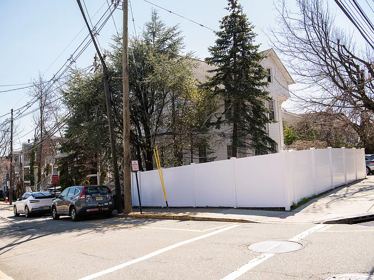 46 Garden Pl #2 — Photo 16